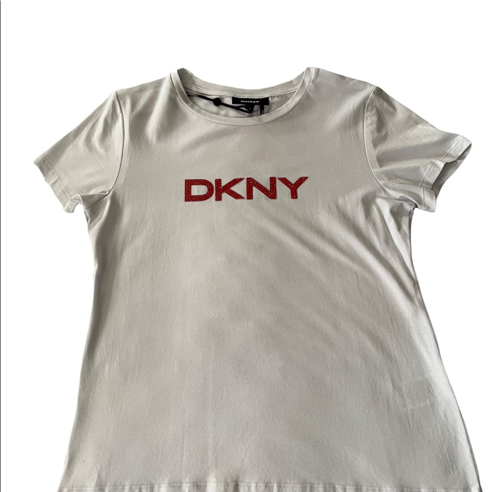 Woman’s DKNY T-shirt